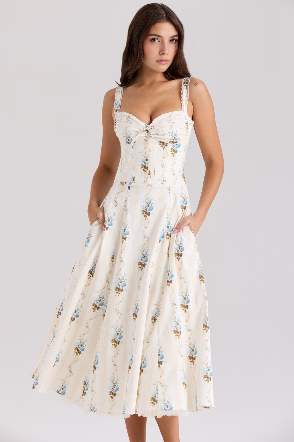 Valentina-Bustierkleid aus Spitze
