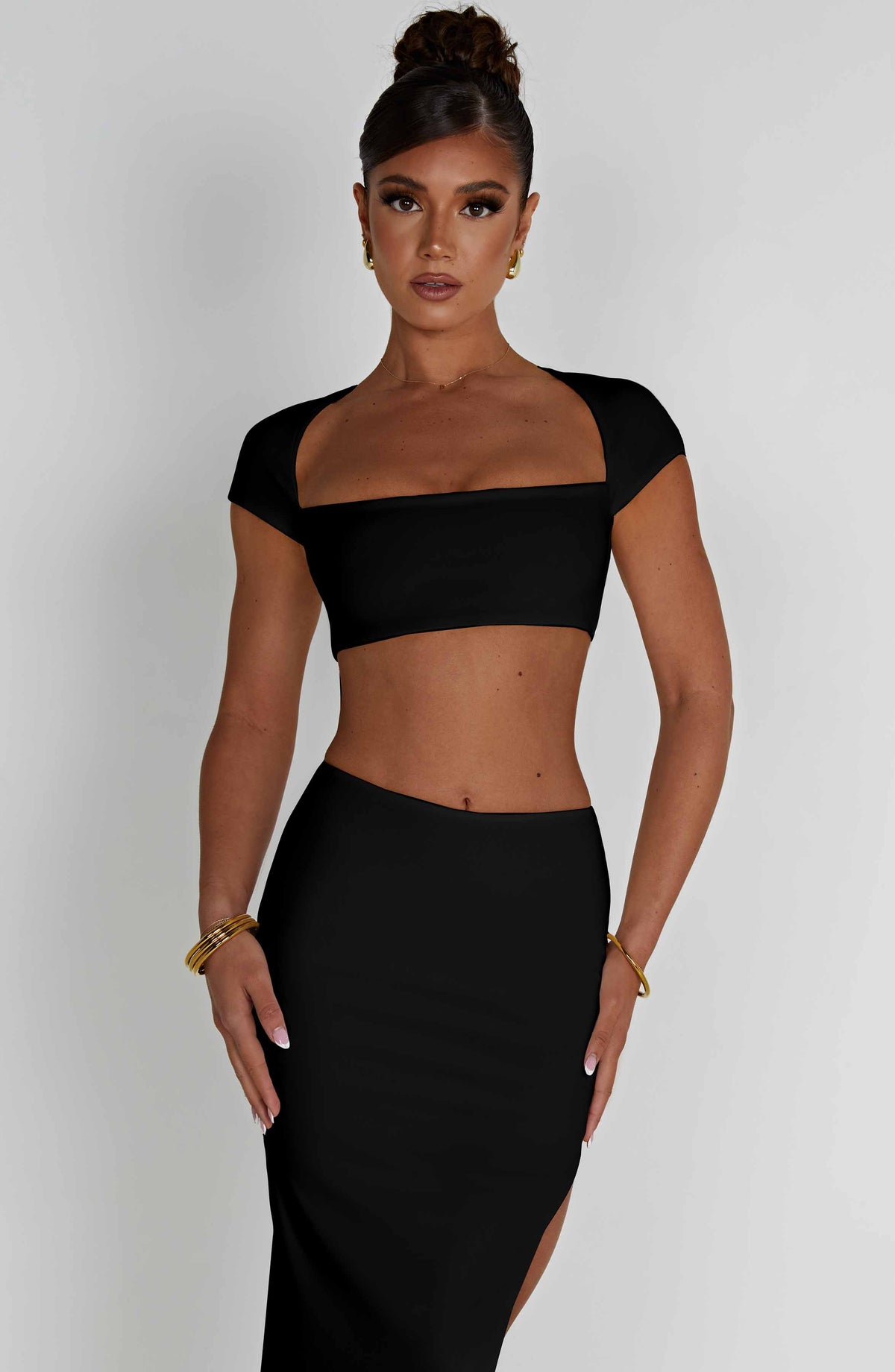 Adorn Top - Black - Napalia