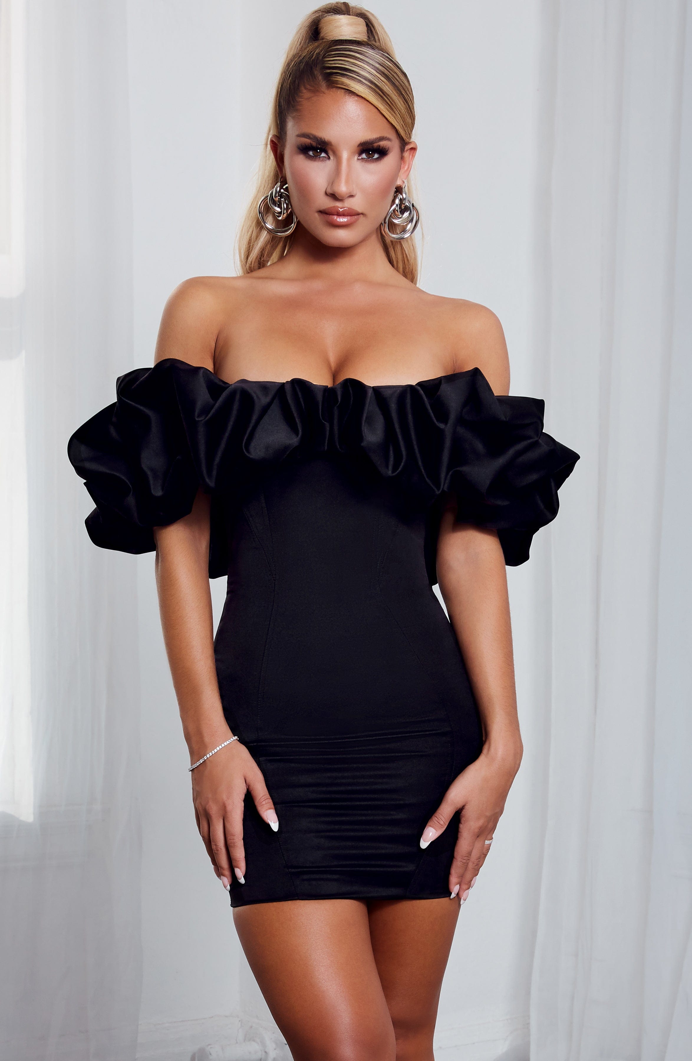 Allie Mini Dress - Black - Napalia