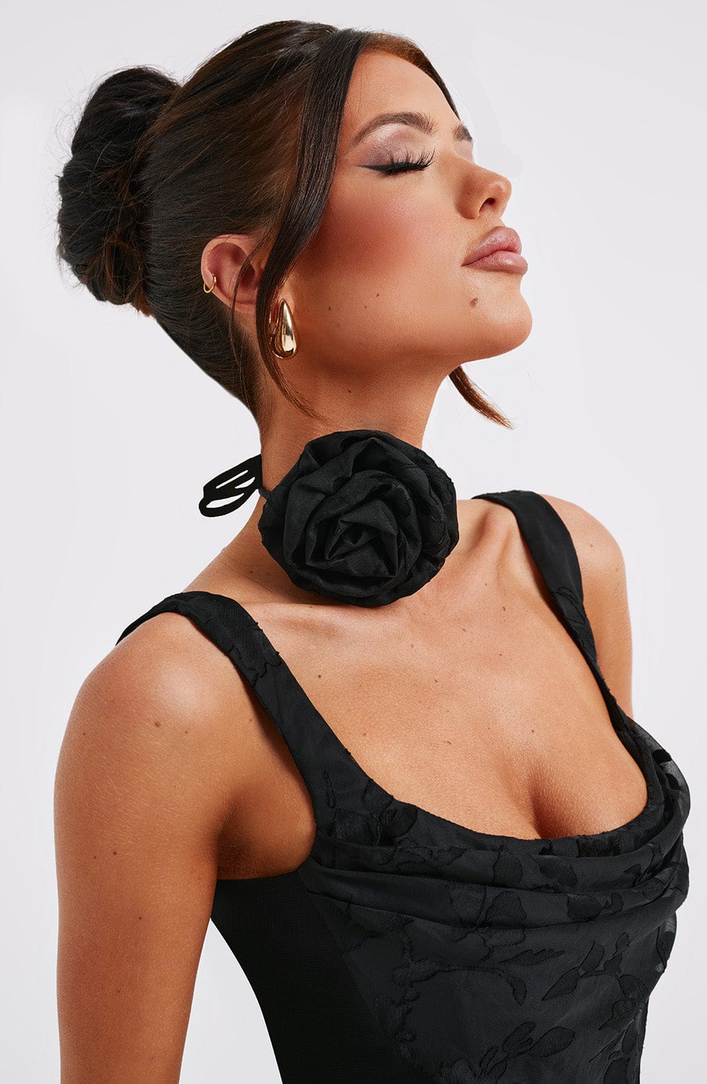 Elizabeth Floral Choker - Black - Napalia