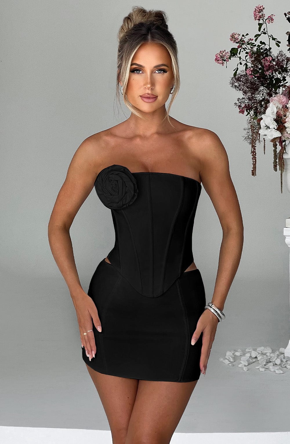 Jacquie Mini Skirt - Black - Napalia