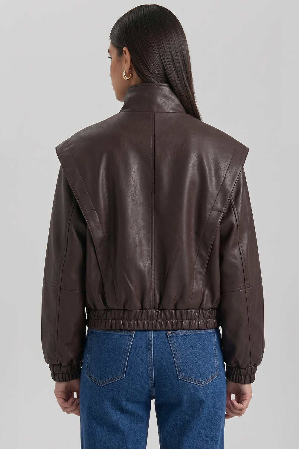 Elara Jacke
