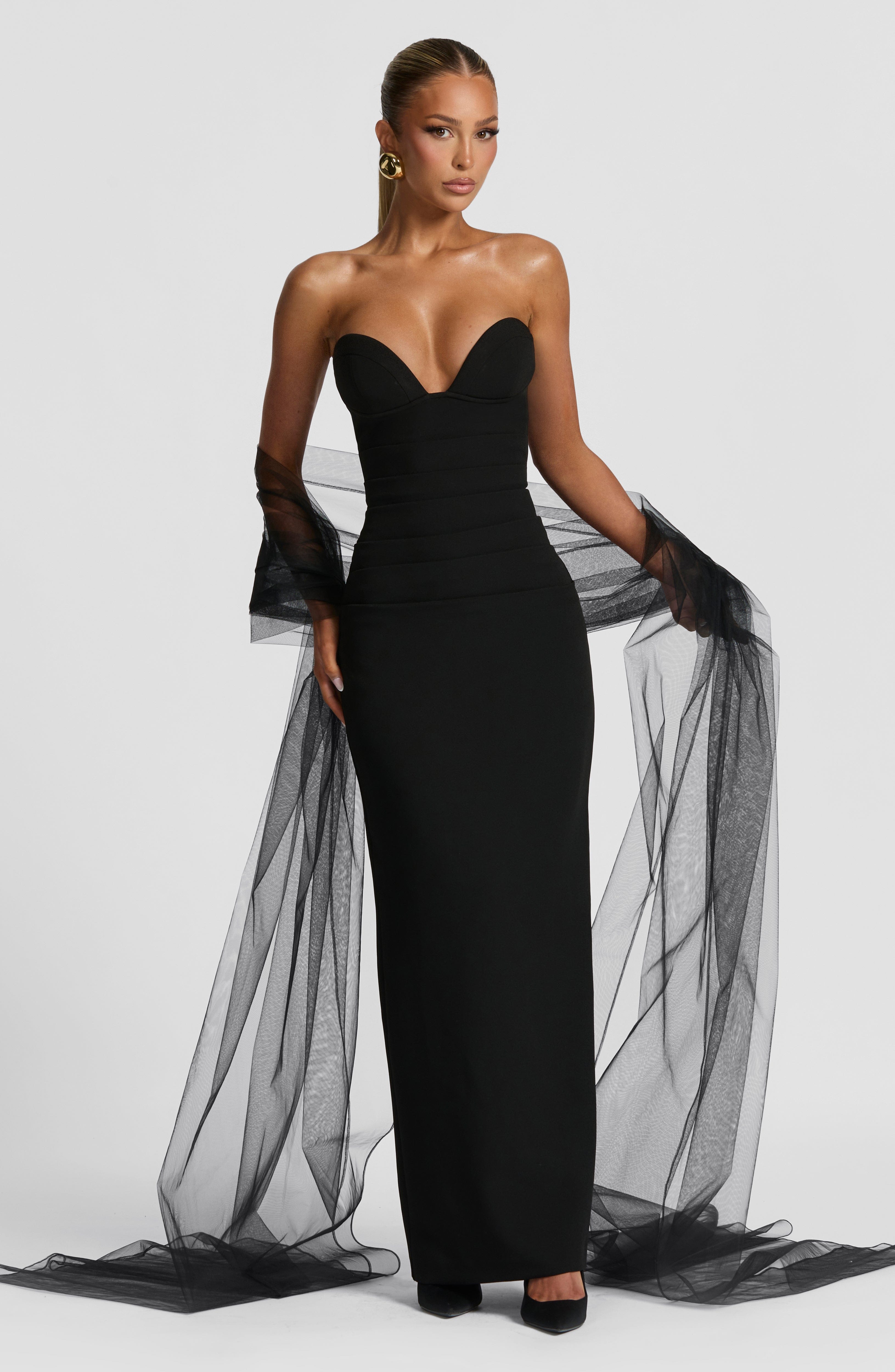 Lindsey Maxi Dress - Black - Napalia