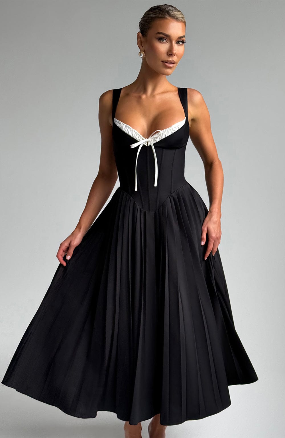 Natassia Midi Dress - Black/White - Napalia